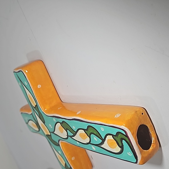 2010 Studio Redware Pottery Signed Hand Painted Calla Lily Cross - Picture 4 of 11